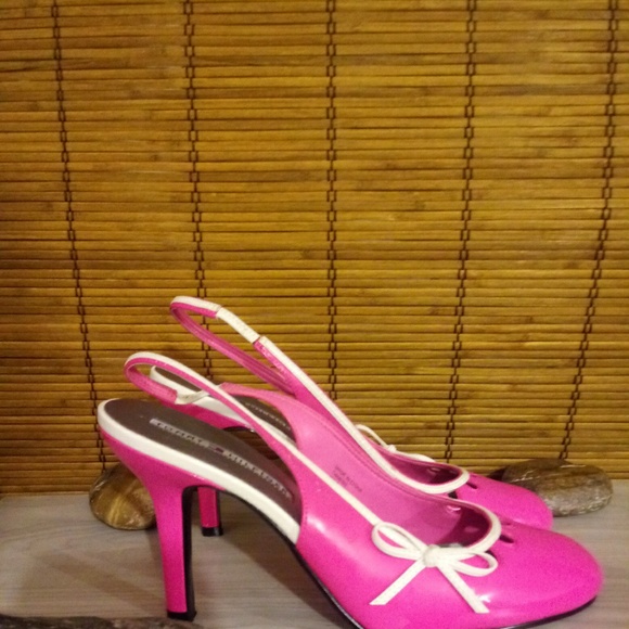 Tommy Hilfiger shoes - Picture 2 of 5